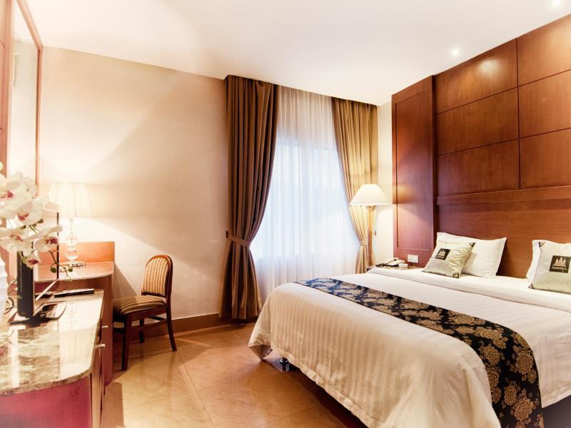 Grand Sakura Hotel Medan Buitenkant foto