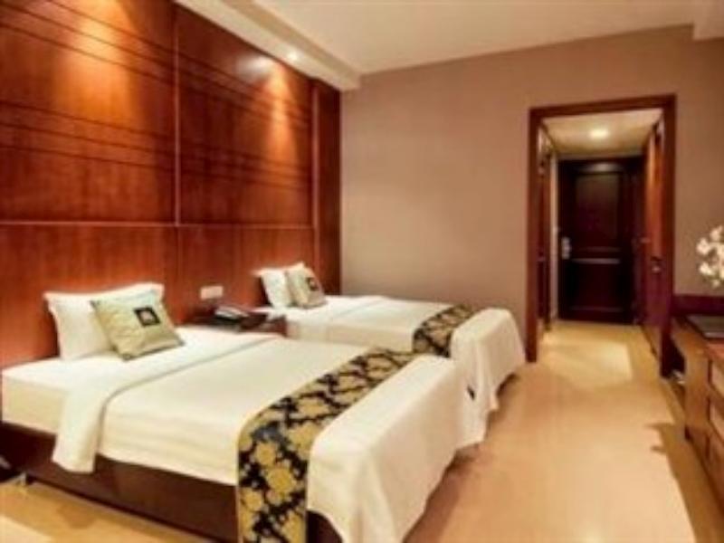 Grand Sakura Hotel Medan Buitenkant foto